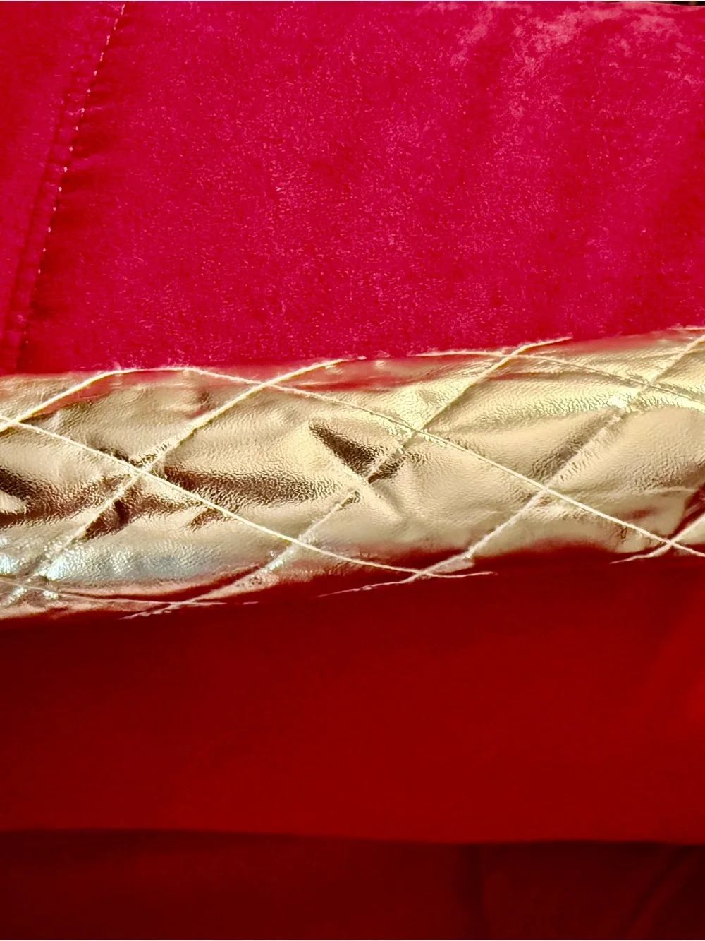 Gold Quilted Chain-Strap Crossbody Bag - Women's Metallic Shoulder Purse